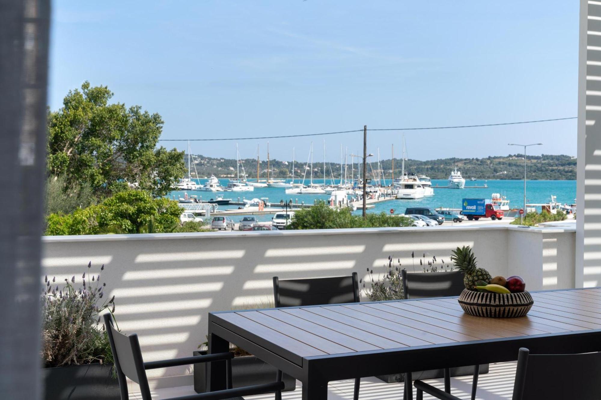 Marina Suite Порто Хели Экстерьер фото